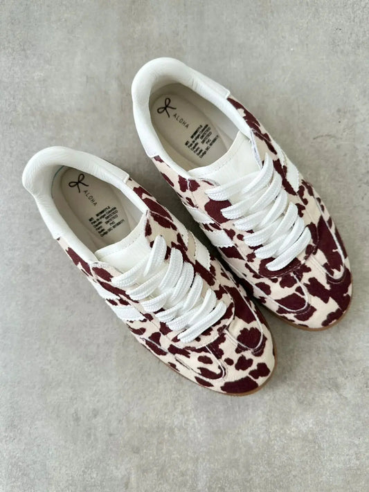 Tenis Mujer Dallas – Cow Print Vino - Tenis para Mujer